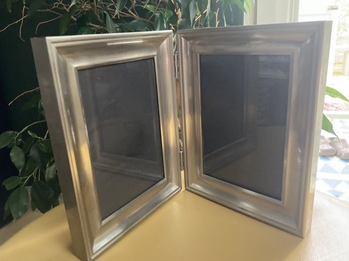 Double display hinged - hinged,, brushed