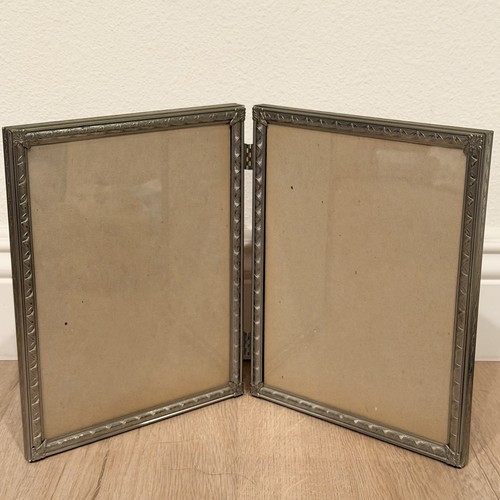 Vintage mcm fold silver - bi-fold,