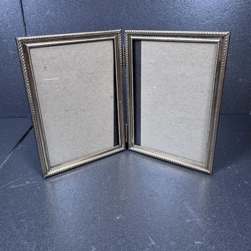 Vtg hinged double photo - hinged,